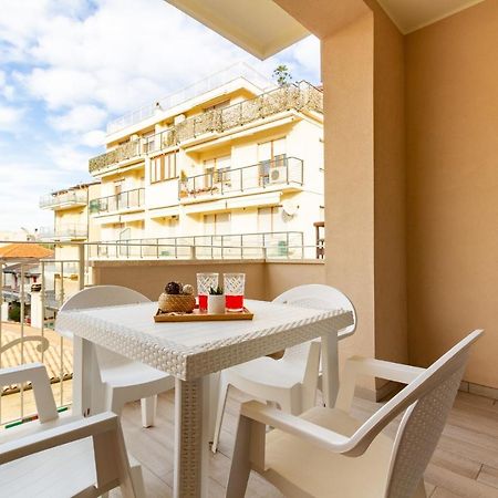 Giada 1P - Palazzina Laura Myho Casa Apartment Tortoreto ภายนอก รูปภาพ